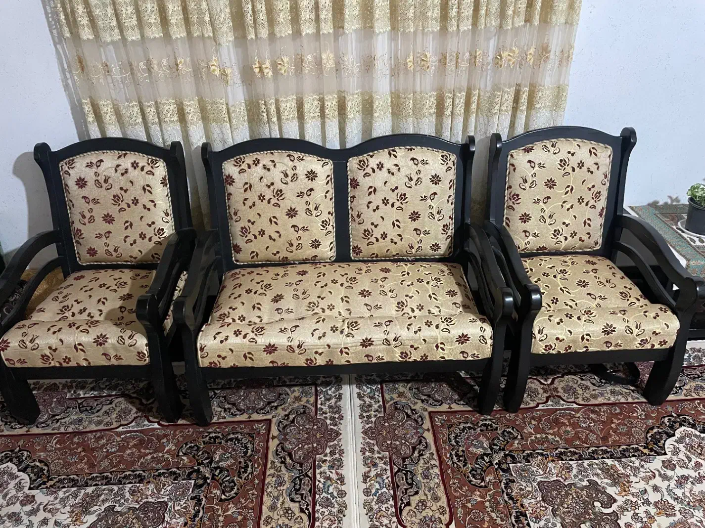 مبل ۸ نفره به همراه عسلی|مبلمان خانگی و میز عسلی|نشتارود, |دیوار