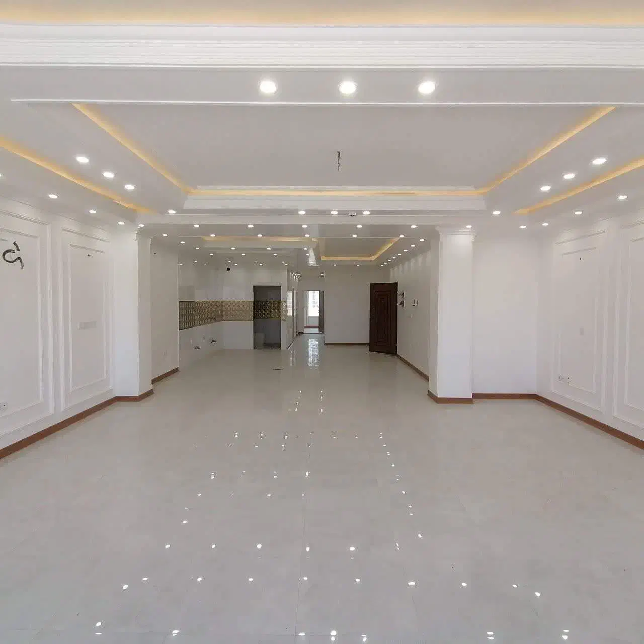 173متر/کلید نخورده/سند دار/تهاتر با ملک کوچکتر|فروش آپارتمان|قم, بنیاد|دیوار