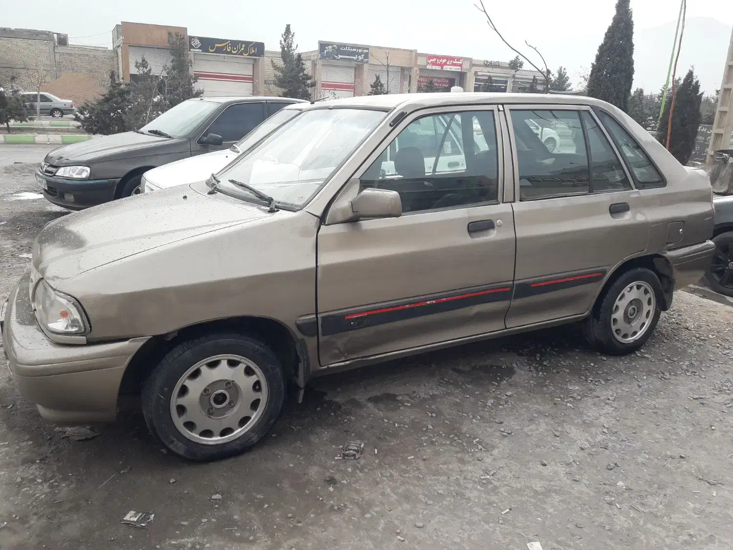 پراید 141 بسیار تمیز|خودرو سواری و وانت|فولادشهر, سایت صنعتی کاوه|دیوار