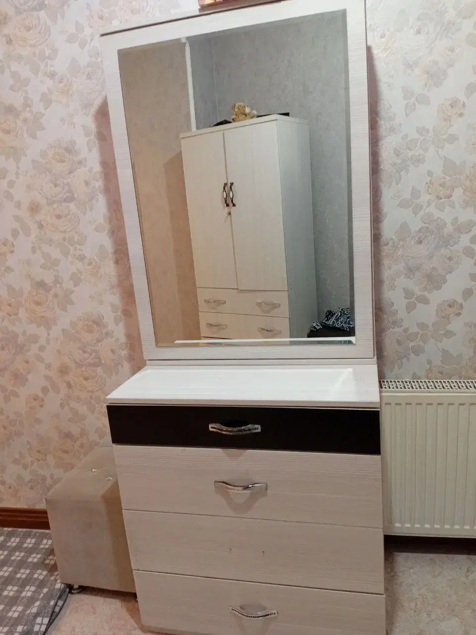 میز آرایش|میز و صندلی غذاخوری|اسلام‌شهر, صادقیه|دیوار