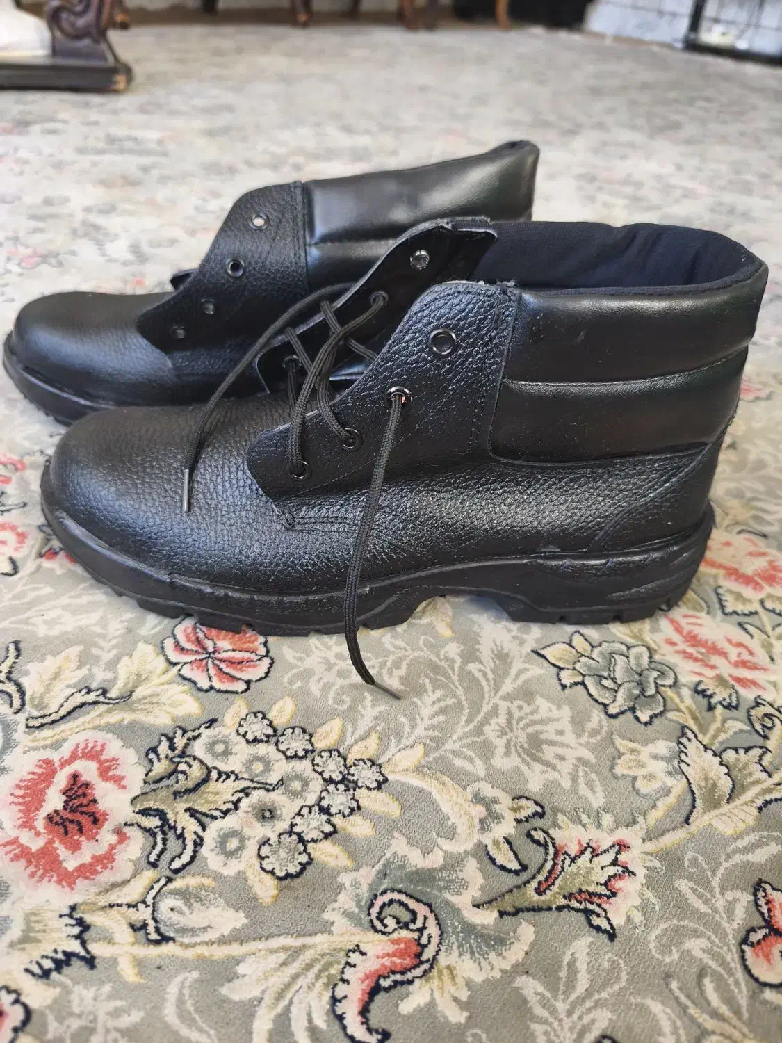 کفش ایمنی|کیف، کفش، کمربند|فلاورجان, |دیوار