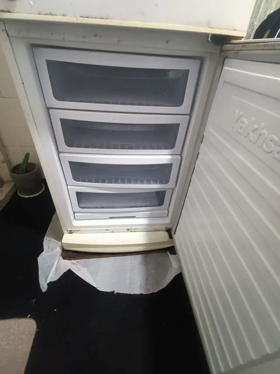 یخچال یخ ساران|یخچال و فریزر|تهران, هوانیروز|دیوار