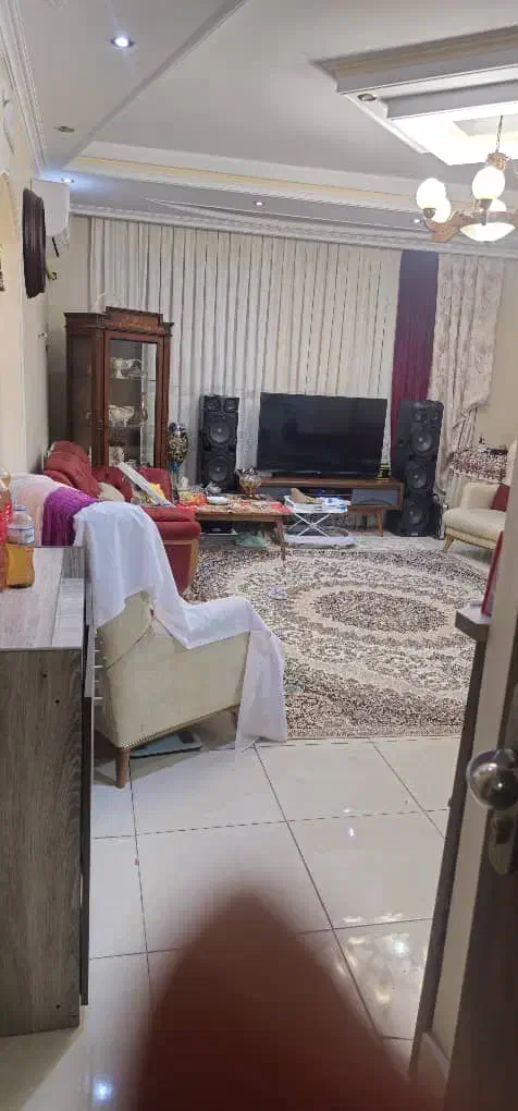 ۷۳متر/الان‌ نخری ضرر کردی/پارکینگ سندی/شهرک وائین|فروش آپارتمان|شهریار, شهرک وائین|دیوار