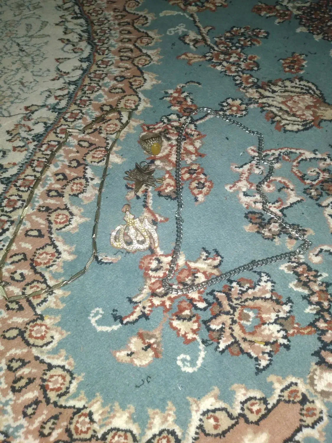 گردن بند وانگشتر وبلاک گردن بند|بدلیجات|اهواز, شهرک برق|دیوار