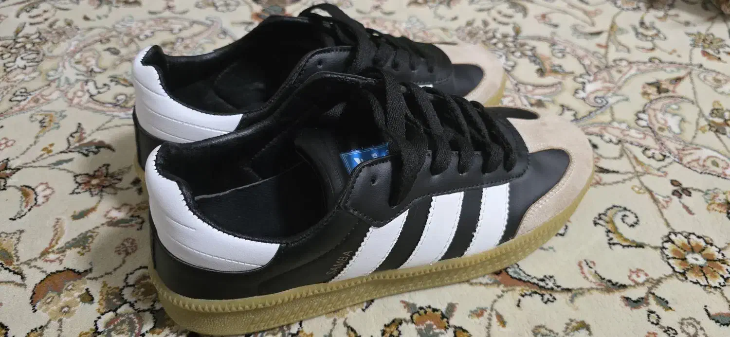 کتونی|کیف، کفش، کمربند|بندر انزلی, نیمه شعبان|دیوار