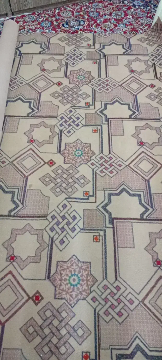 گلیم پادری وهمکف وموکت همه باهم|گلیم، جاجیم، گبه|نیشابور, دارایی|دیوار