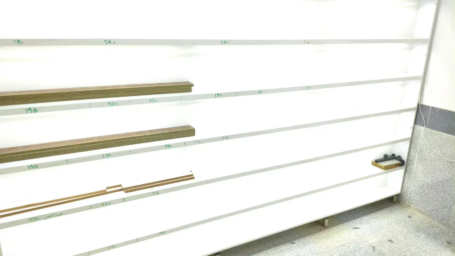 3 عدد ویترین مغازه با نورپردازی مخصوص کتونی|فروشگاه و مغازه|مهاباد (آذربایجان غربی), |دیوار