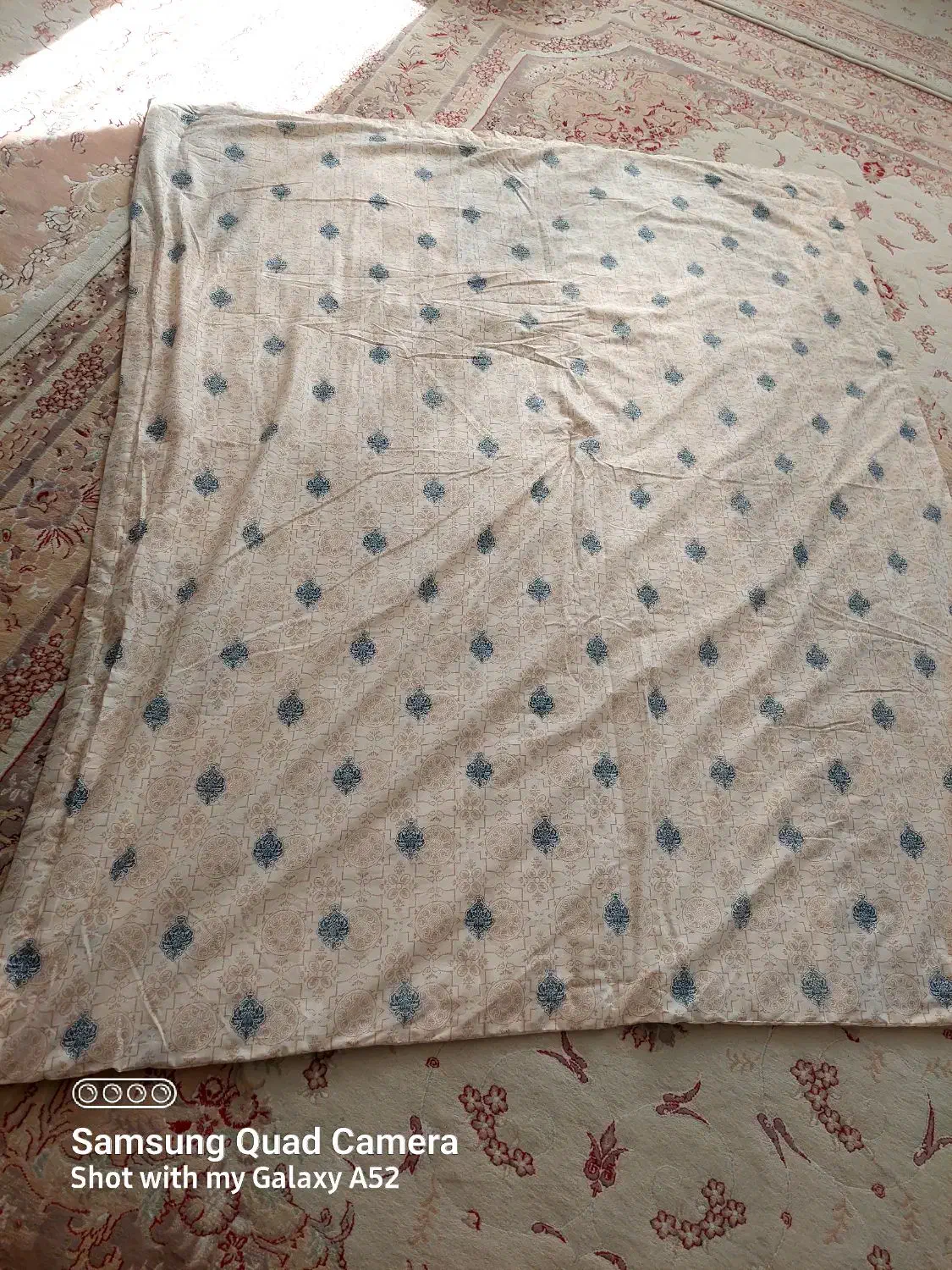 لحاف تشک مهمان|رختخواب، بالش، پتو|اردبیل, |دیوار