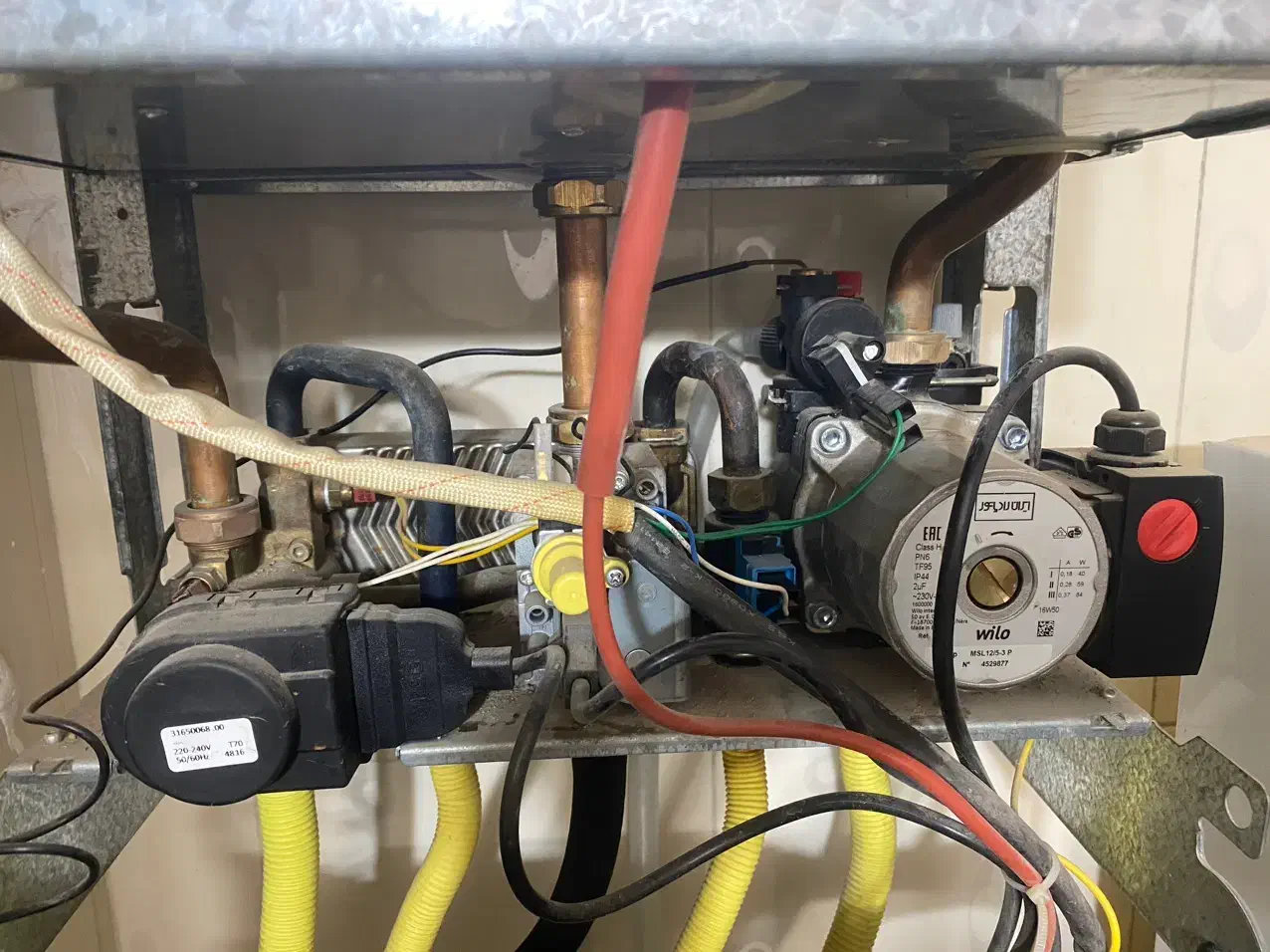 تعمیرکار پکیج تعمیرات تخصصی پکیج ایرانی و خارجی|خدمات پیشه و مهارت|مشهد, هنرستان|دیوار