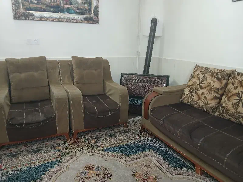 مبل ۵ نفره|مبلمان خانگی و میز عسلی|مشهد, طبرسی شمالی|دیوار