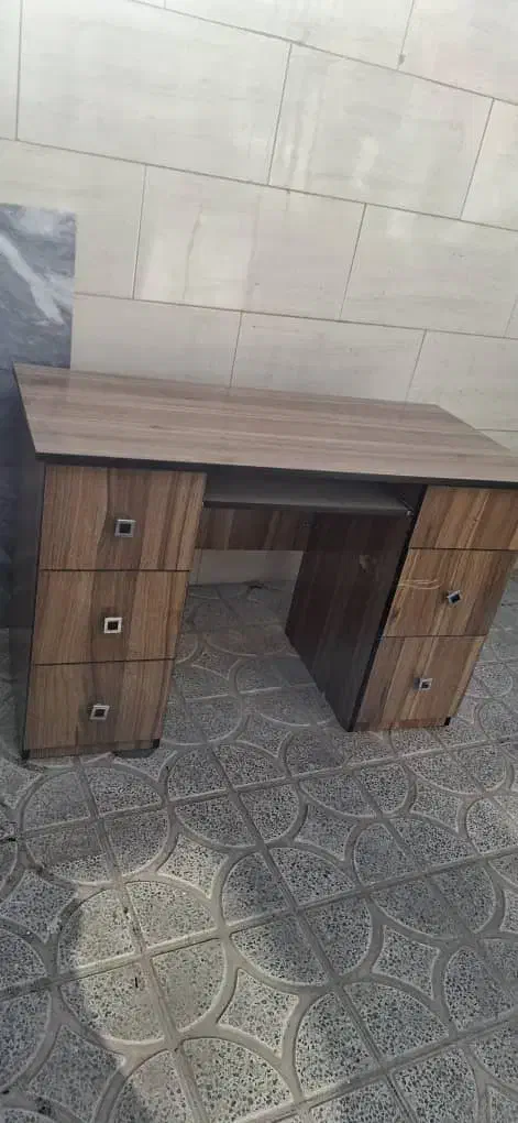 میز|میز تحریر و کامپیوتر|لنجان, |دیوار