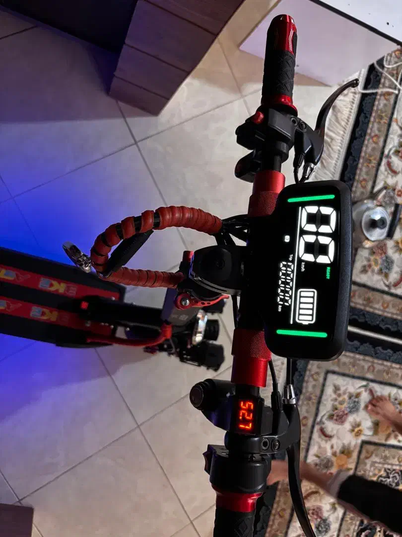 اسکوتر برقی|دوچرخه، اسکیت، اسکوتر|صدرا-فارس, فاز ۱|دیوار