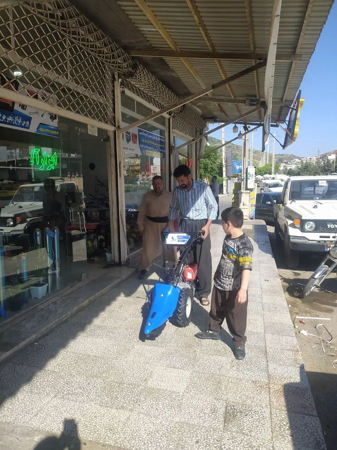 تیلر دیزلی اگرو ماشین 5 اسب|ماشینآلات صنعتی|بانه, |دیوار