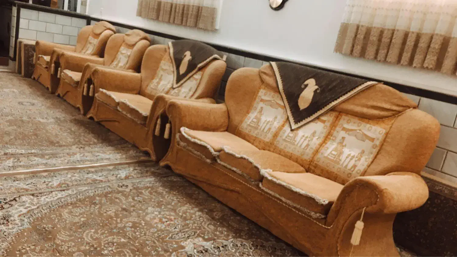 مبلمان راحتی ۷نفره|مبلمان خانگی و میز عسلی|قم, آذر (نکویی)|دیوار