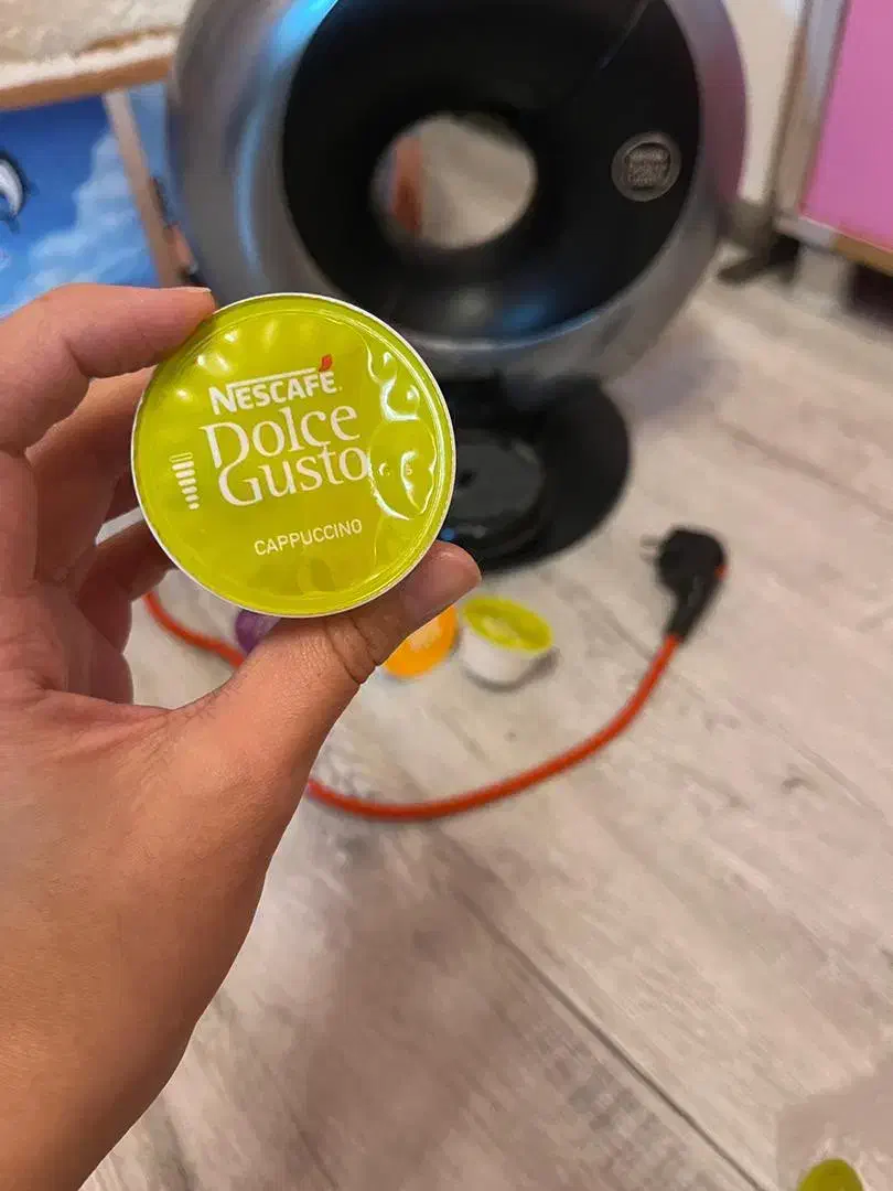 قهوه ساز کپسولی دولچه گوستو|سماور، چای‌ساز، قهوه‌ساز|رشت, گلسار|دیوار