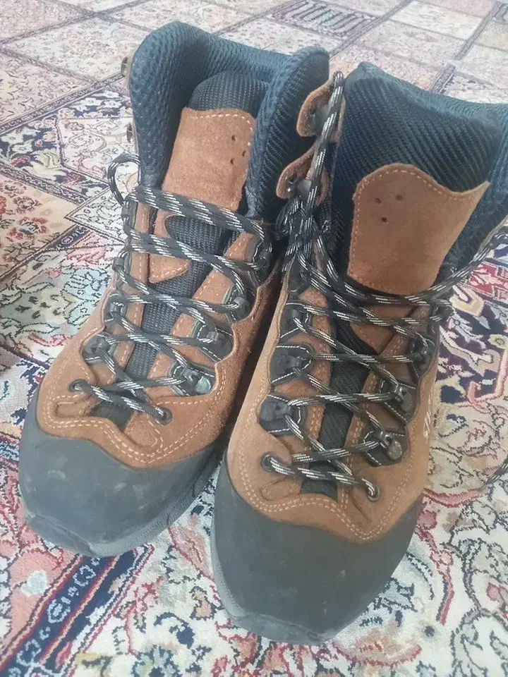 کفش کوهنوردی شر پاه ۳۹|کوهنوردی و کمپینگ|گرگان, |دیوار