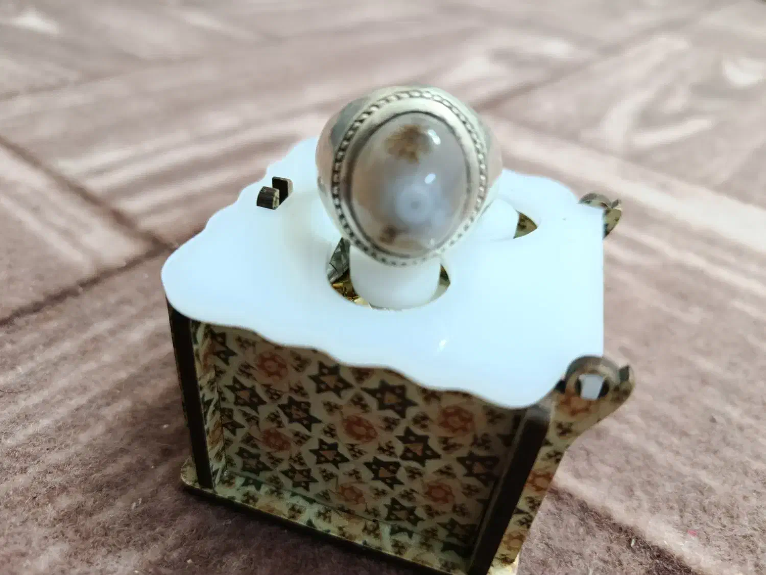 انگشتر شجر باباغوری معاوضه با پرنده|جواهرات|زارچ, |دیوار