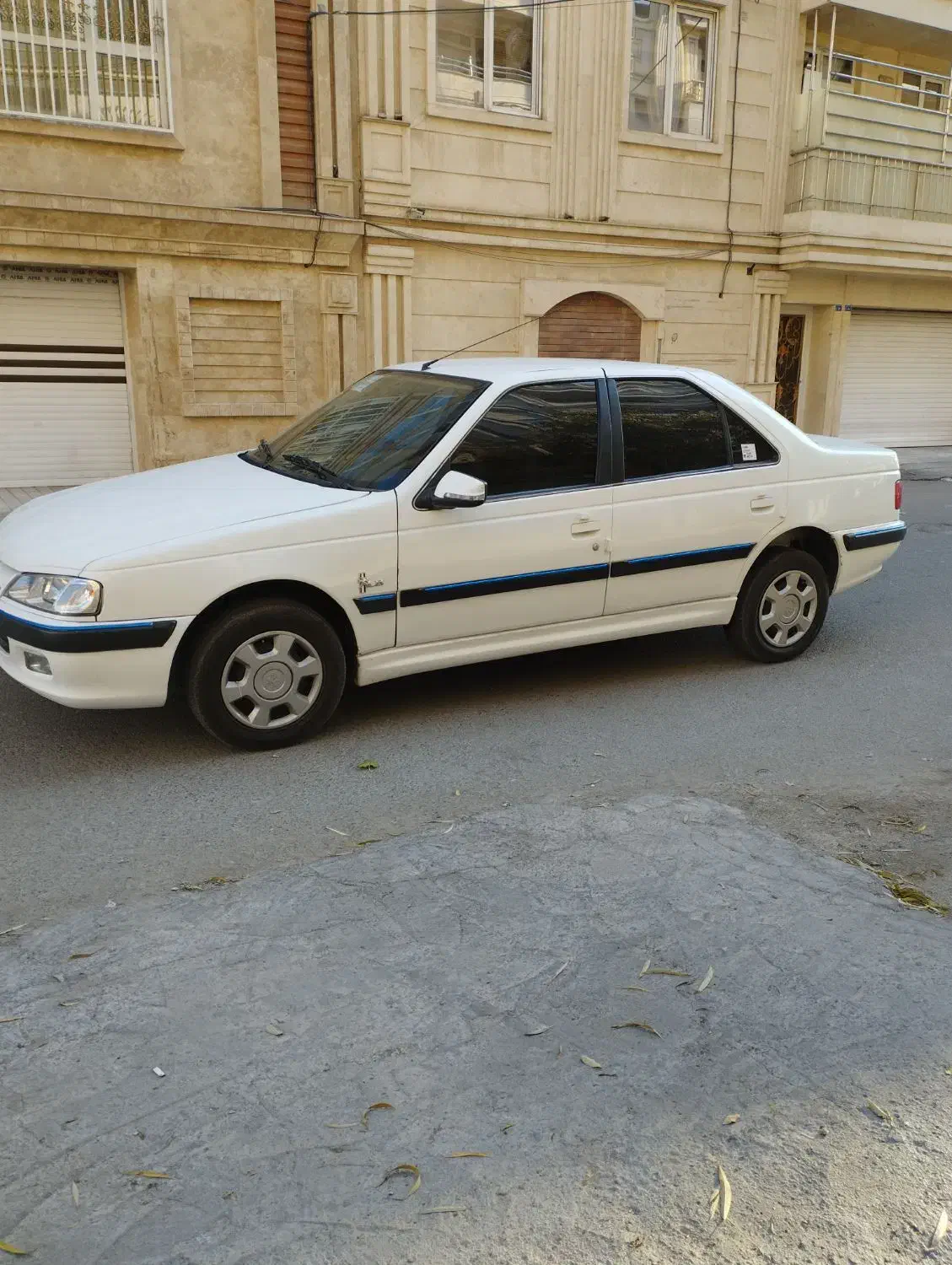 پژو پارس مدل 1401 سفید دریچه گازسیمی|خودرو سواری و وانت|تهران, باغ فیض|دیوار