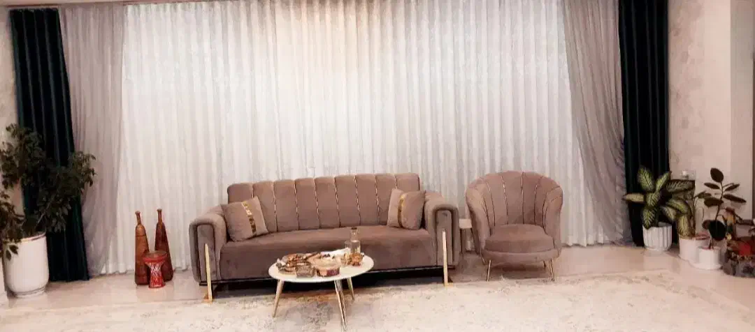 مبل فرانسوی سالم زیر قیمت|مبلمان خانگی و میز عسلی|خرم‌آباد, |دیوار