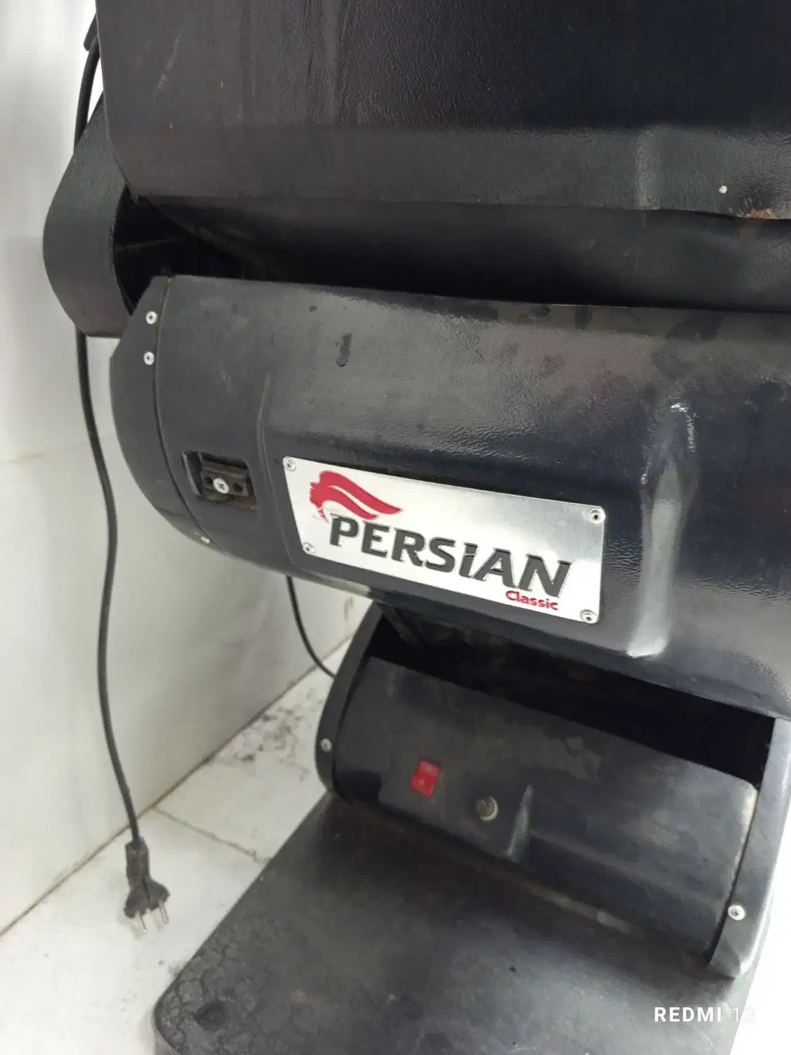 صندلی برقی|آرایشگاه و سالن‌های زیبایی|مسجد سلیمان, |دیوار