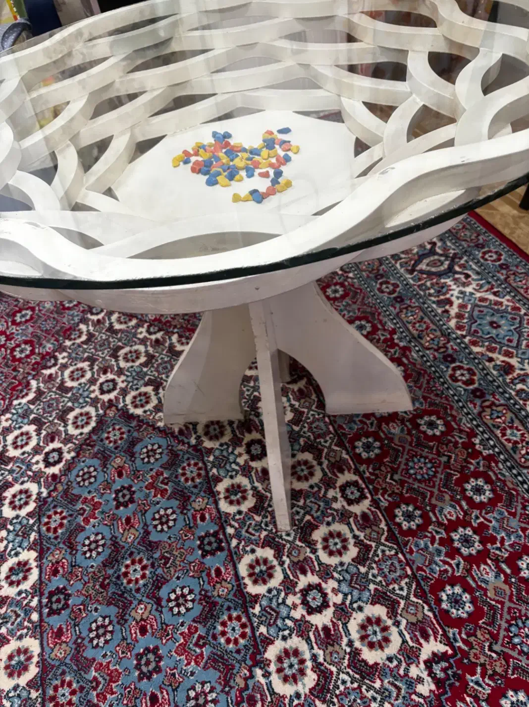 میز ناهارخوری فروش فوری|میز و صندلی غذاخوری|رشت, منظریه|دیوار