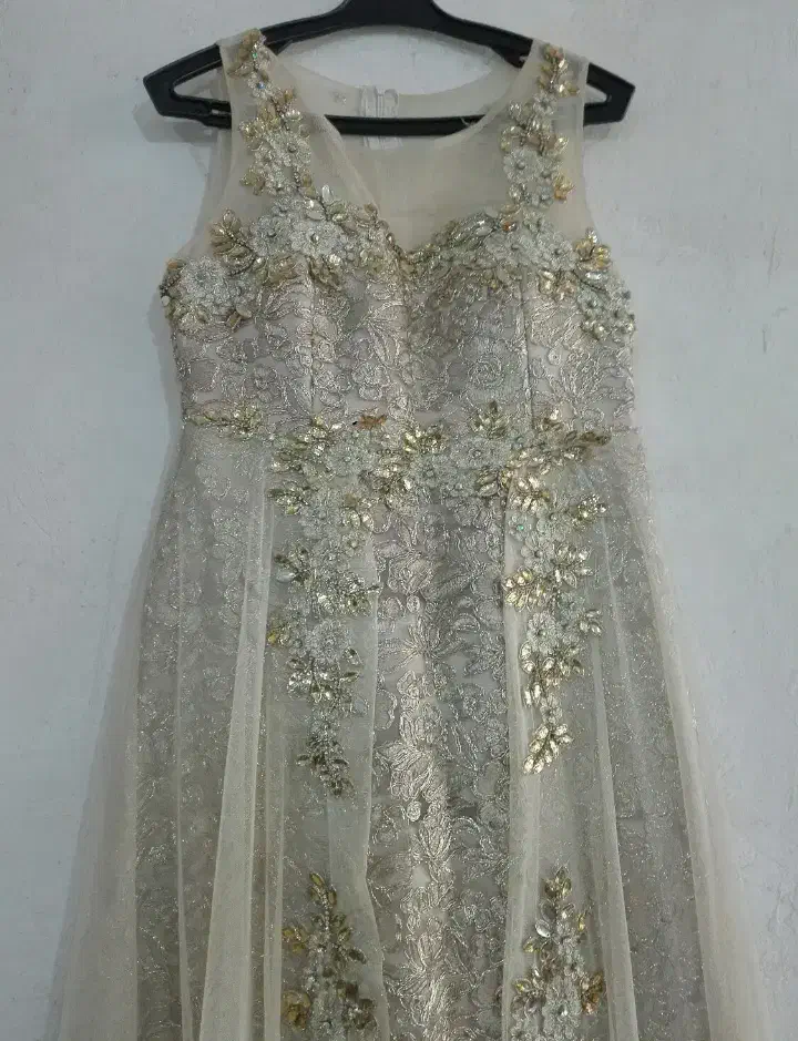 لباس مجلسی|لباس|کرمانشاه, |دیوار