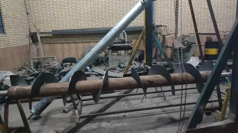 ساخت فیدر میکسر ثابت ،سیلو وآسیاب دامداری|ماشین‌آلات صنعتی|ابریشم, |دیوار