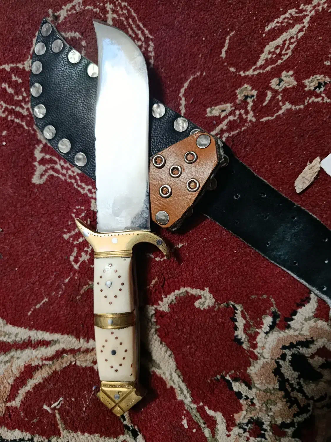 چاقو|کلکسیون اشیاء عتیقه|مشهد, سیس‌آباد|دیوار