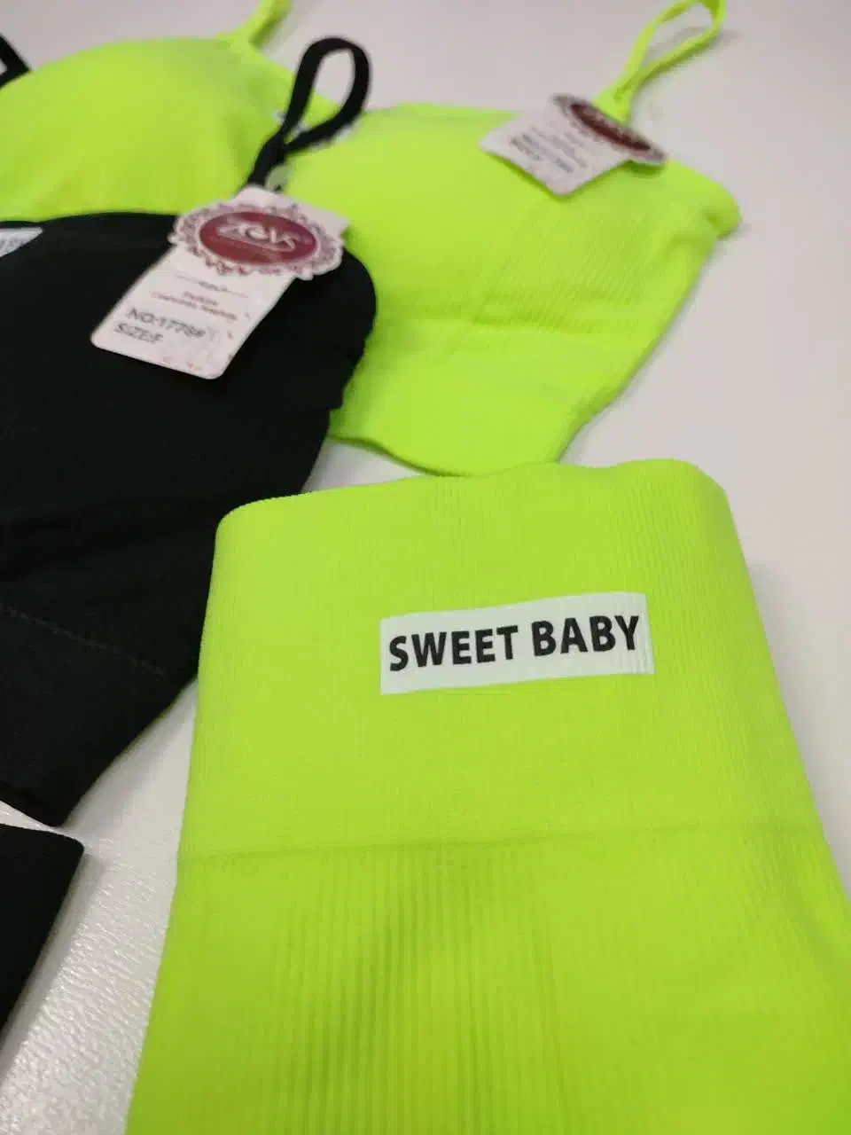 ست باشگاهی|لباس|پرند, فاز ۵|دیوار