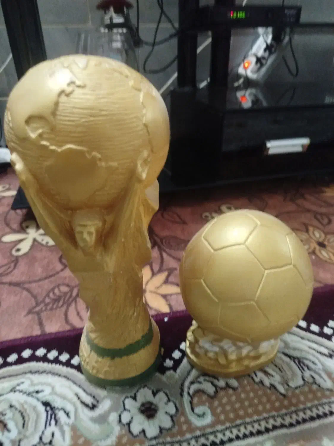 جام جهانی و توپ طلا|مجسمه، تندیس، ماکت|یزد, |دیوار