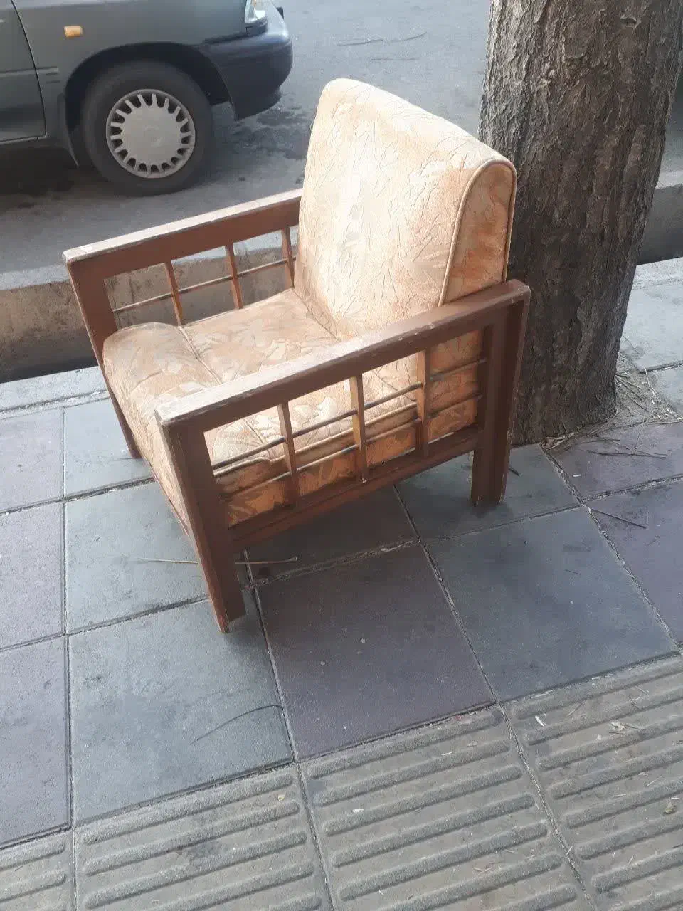 صندلی|صندلی و نیمکت|زنجان, |دیوار