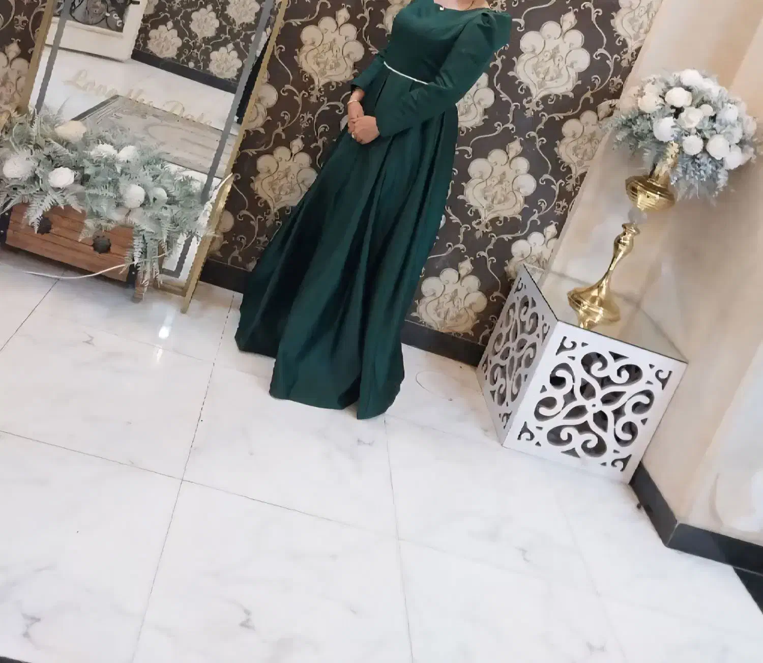 لباس مجلسی|لباس|اراک, |دیوار