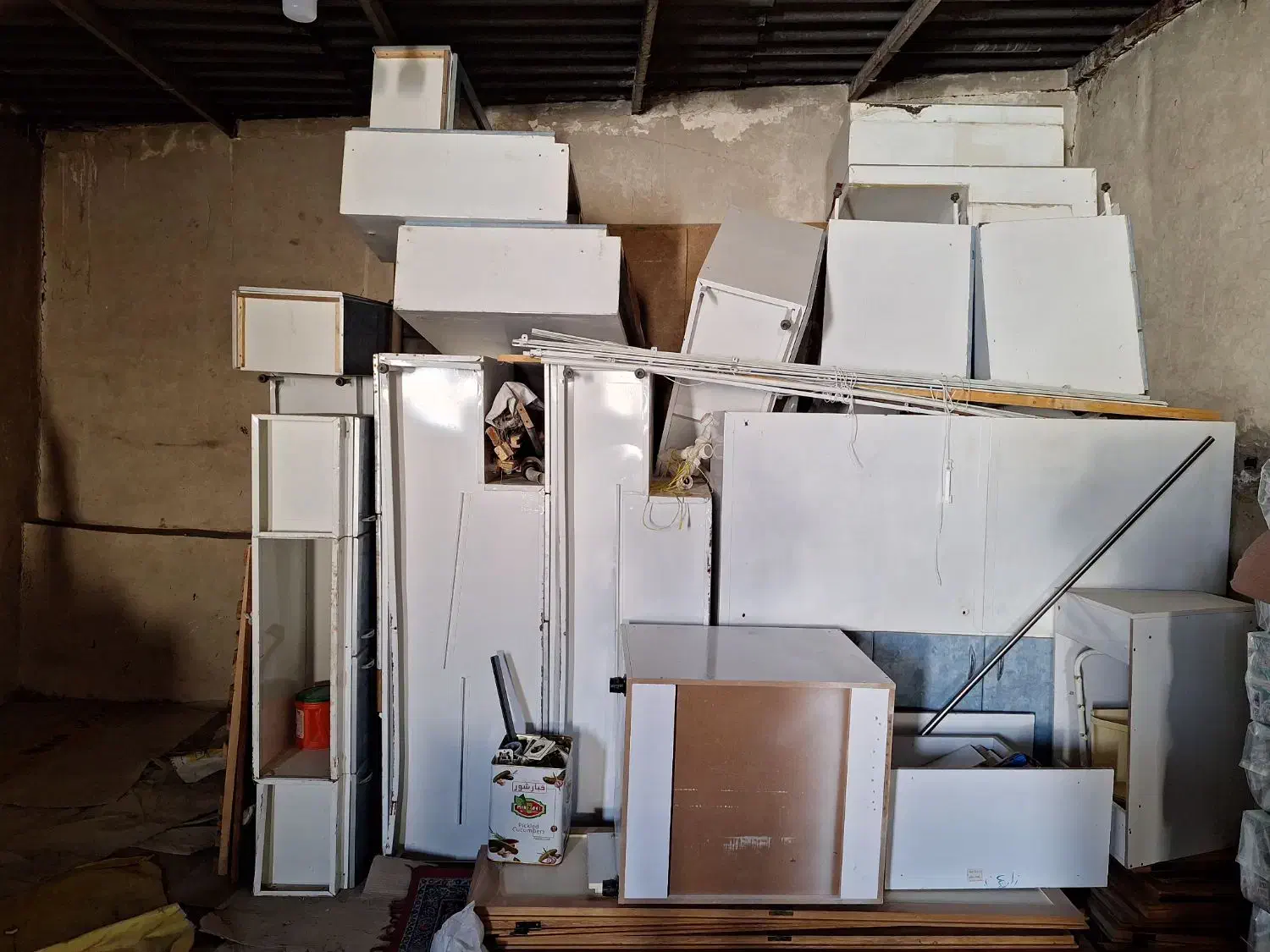 کابینت حدود۱۲مترنوبدنه فلز درب ام دی اف|مصالح و تجهیزات ساختمان|اصفهان, عسگریه|دیوار