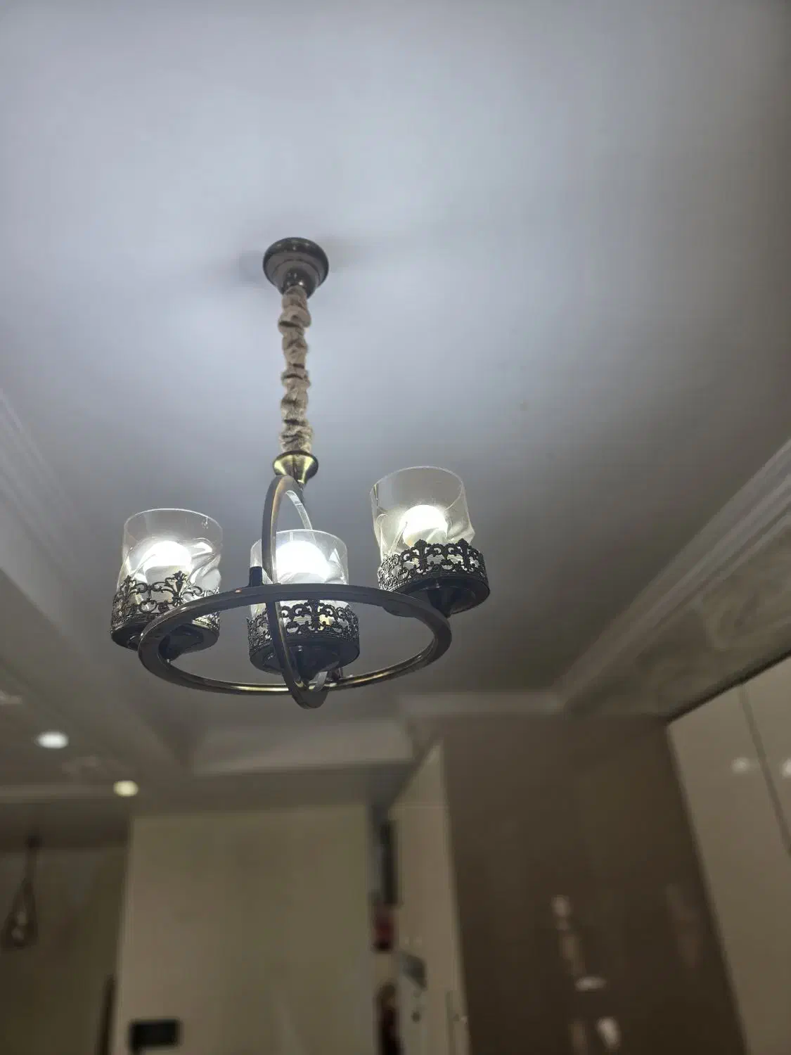 لوستر تک لامپی و ۳ لامپی|لوستر و چراغ آویز|بندرعباس, |دیوار