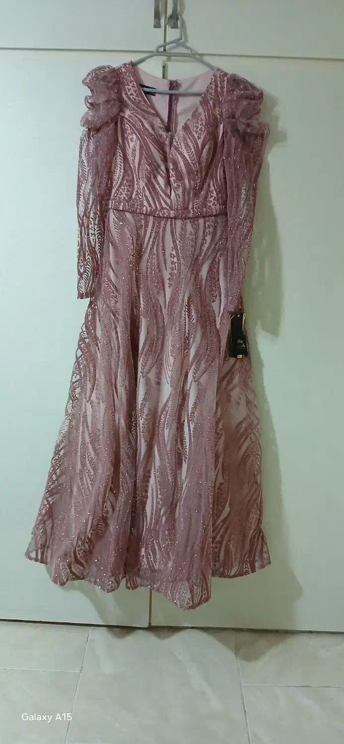 لباس مجلسی|لباس|تهران, سبلان (لشگر)|دیوار