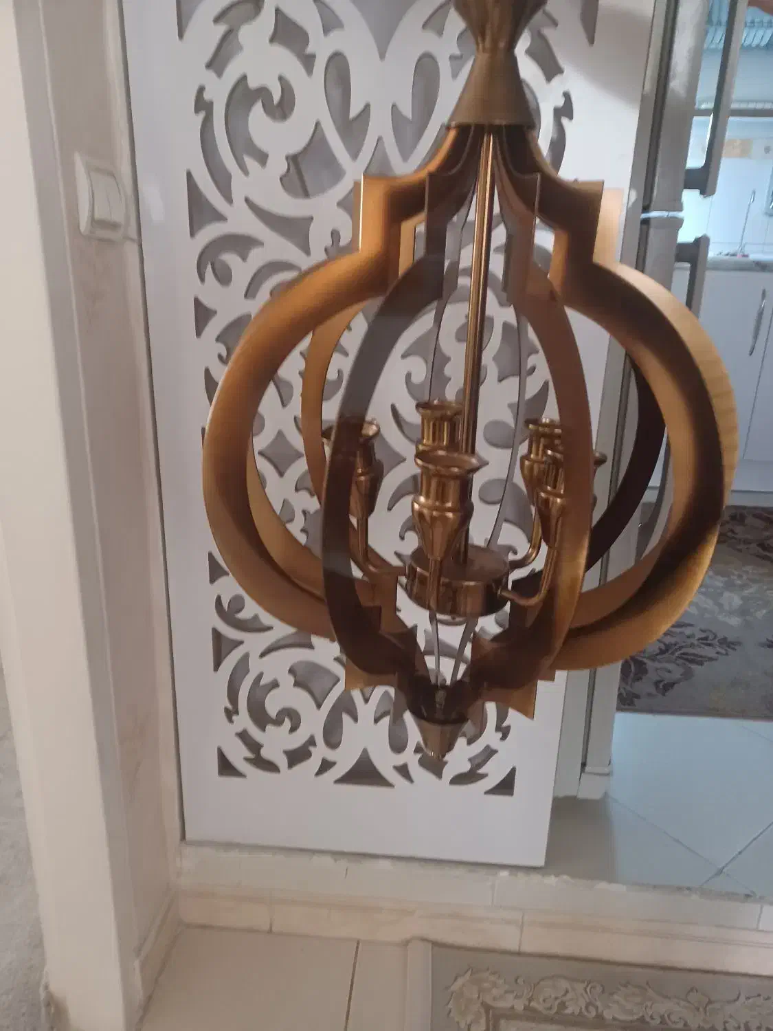 لوستر پنج شاخه|لوستر و چراغ آویز|میانه, |دیوار