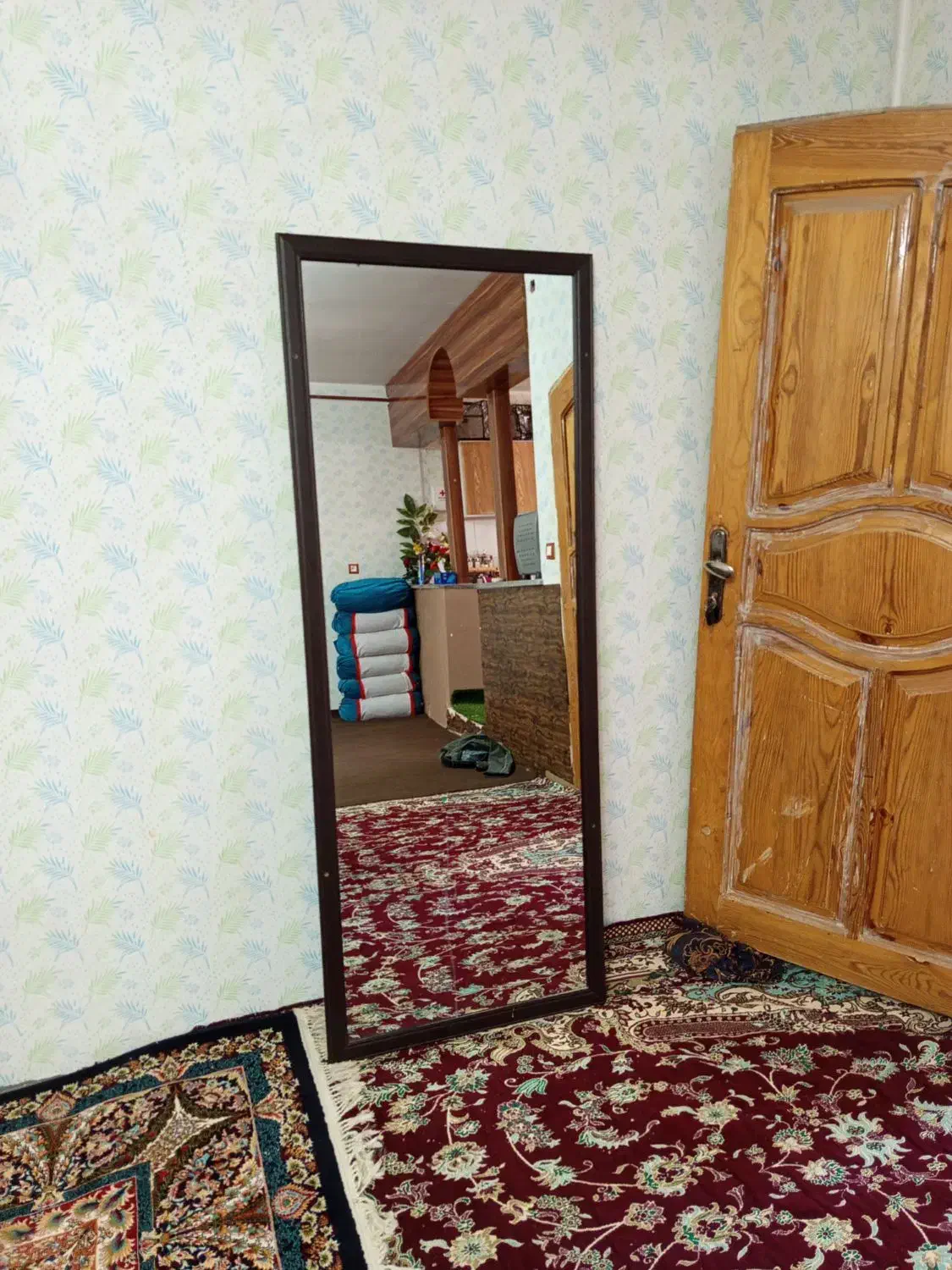 ترازو و ۲عدد تابلوی ال ای دی میوه و ۱عدد ایینه|فروشگاه و مغازه|بجنورد, |دیوار