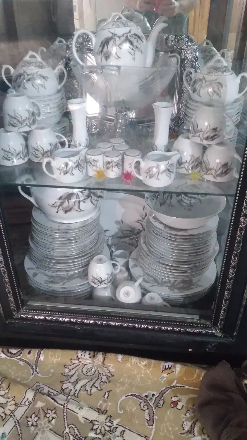 سرویس چینی وسرویس پذیرایی کریستال|ظروف سرو و پذیرایی|نظرآباد, شهرک سید جمال الدین|دیوار