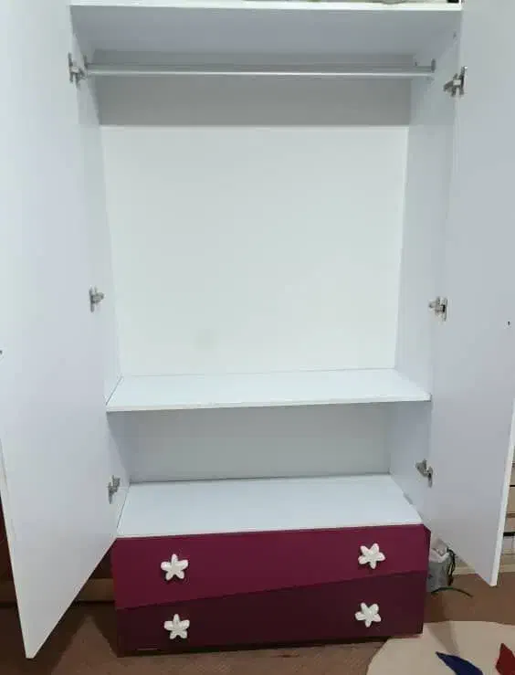 سرویس خواب|تخت و سرویس خواب|اقلید, |دیوار