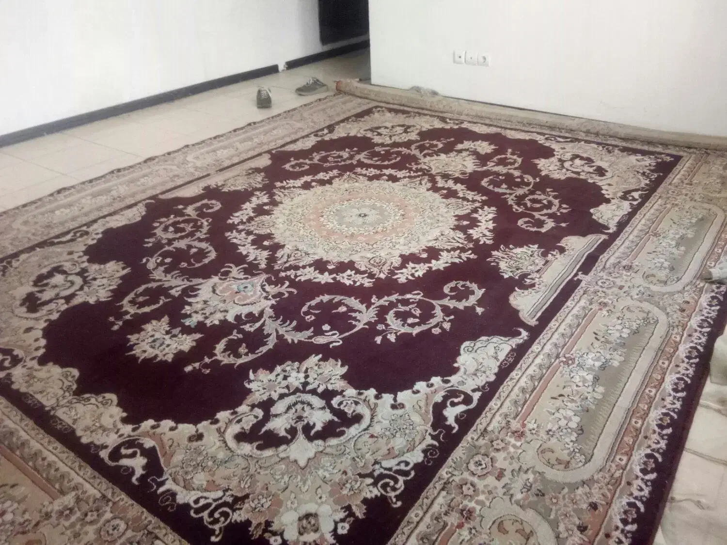 فرش ماشینی 12 متری|فرش|گلبهار, شهر جدید گلبهار|دیوار