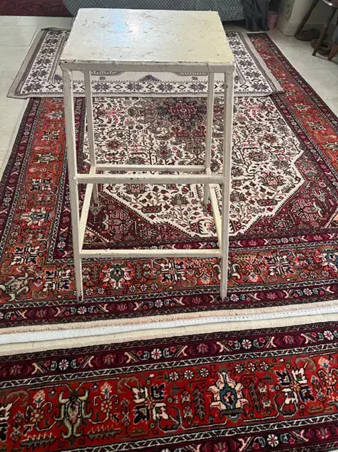 چهار پایه|صندلی و نیمکت|کرج, گلشهر|دیوار