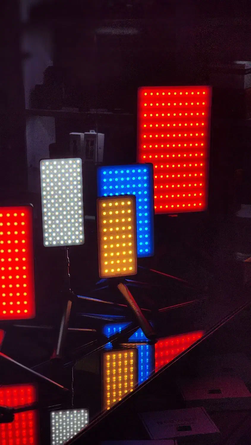 فروش فوق العاده تجهیزات نورپردازی و‌تولید محتوا|دوربین عکاسی و فیلم‌برداری|تهران, فردوسی|دیوار