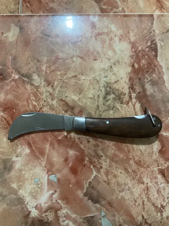 چاقو های مختلف در حد نو|کوهنوردی و کمپینگ|ساری, |دیوار