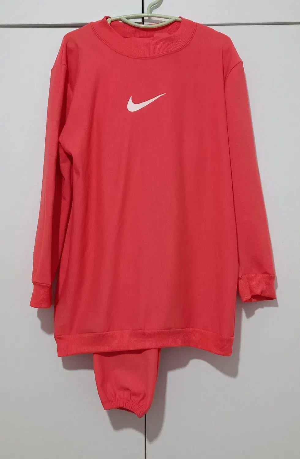 لباس|لباس|خرم‌آباد, |دیوار