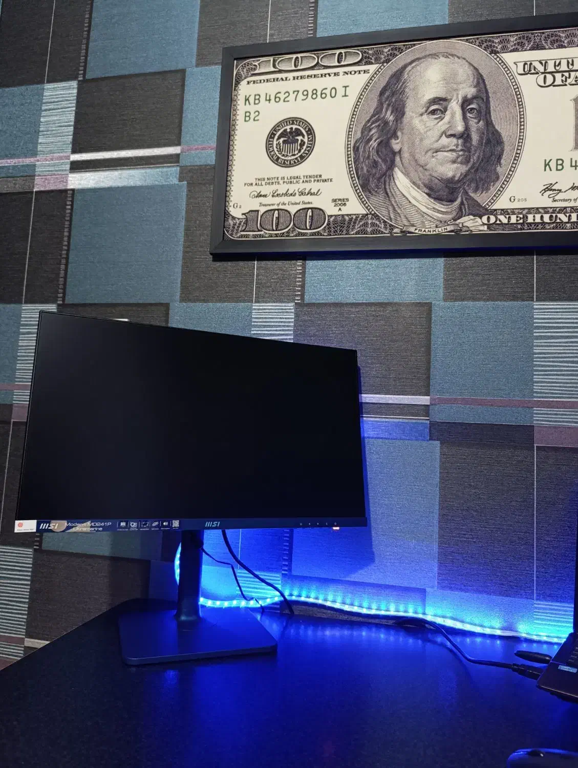 مانیتور حرفه ای|قطعات و لوازم جانبی رایانه|سنندج, |دیوار