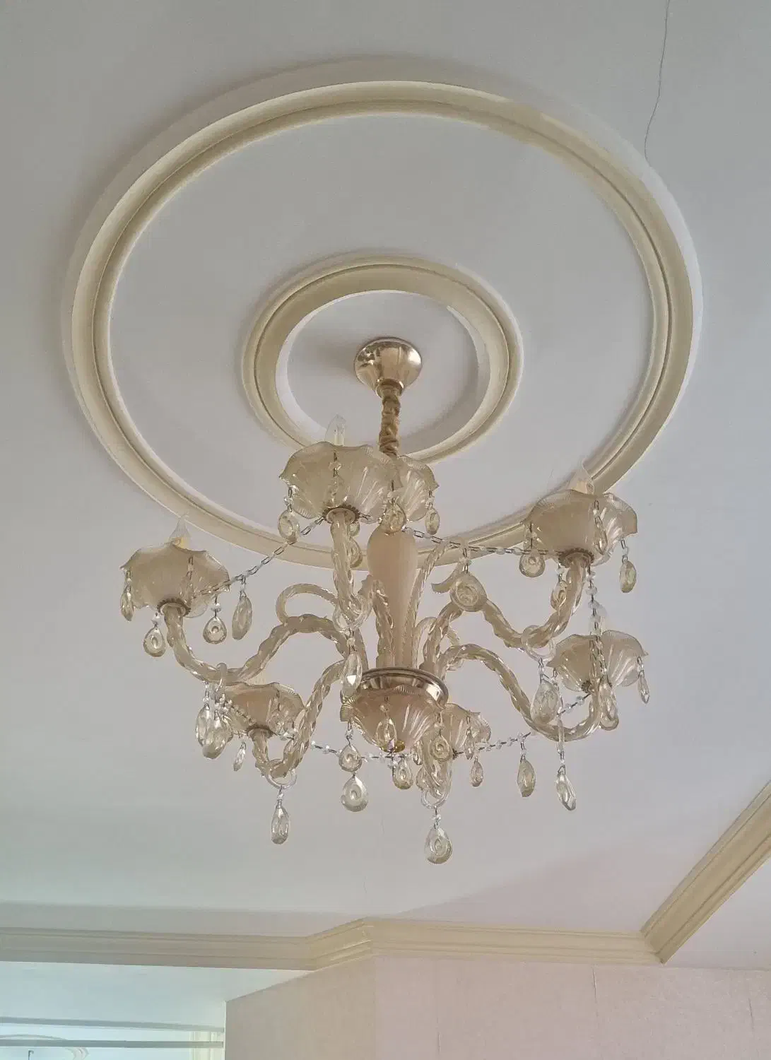 لوستر شاخه ی کریستالی|لوستر و چراغ آویز|بندر انزلی, آذربایجان|دیوار