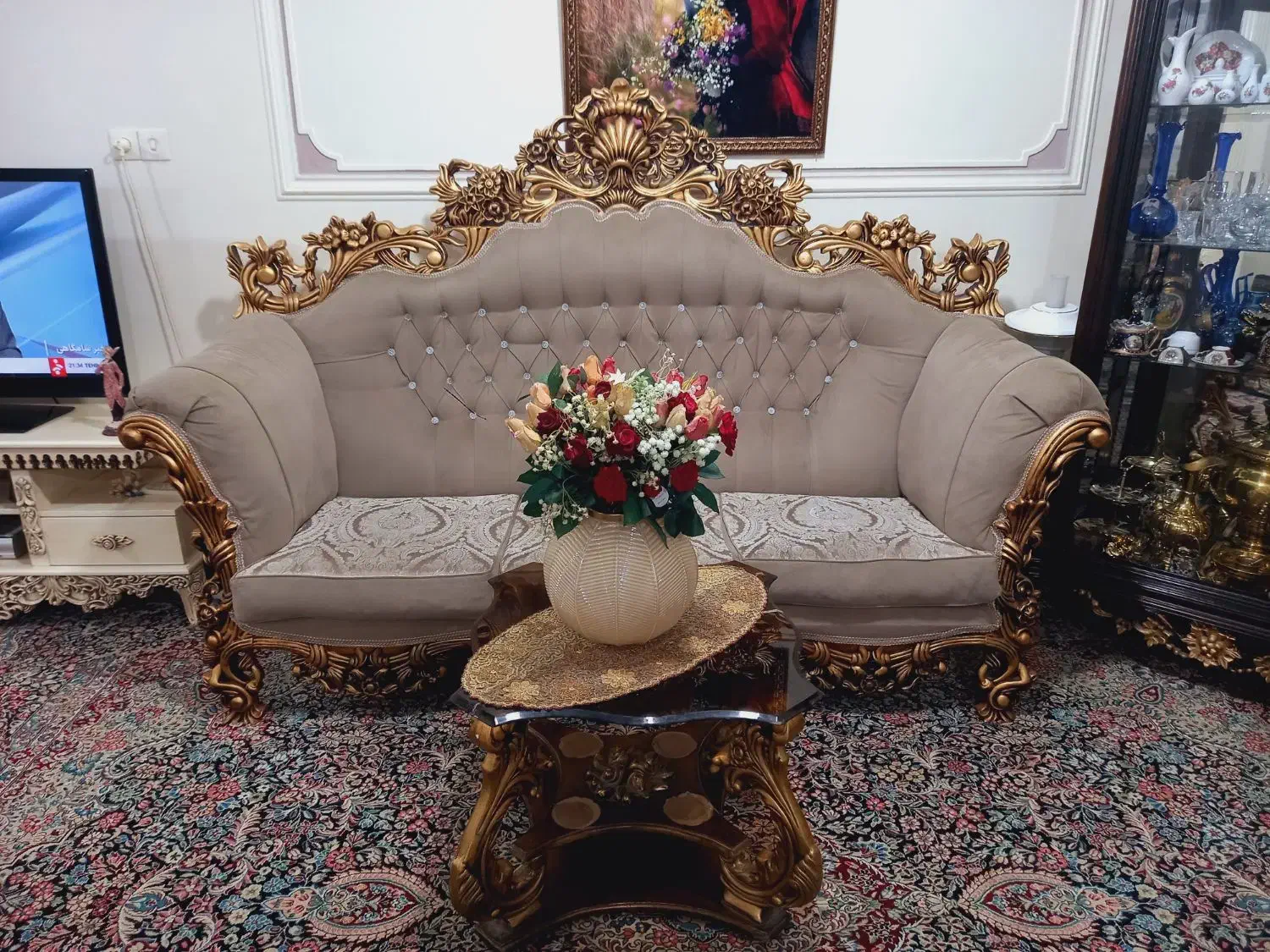مبلمان استیل سلطنتی *درحدنو*|مبلمان خانگی و میز عسلی|ملایر, |دیوار