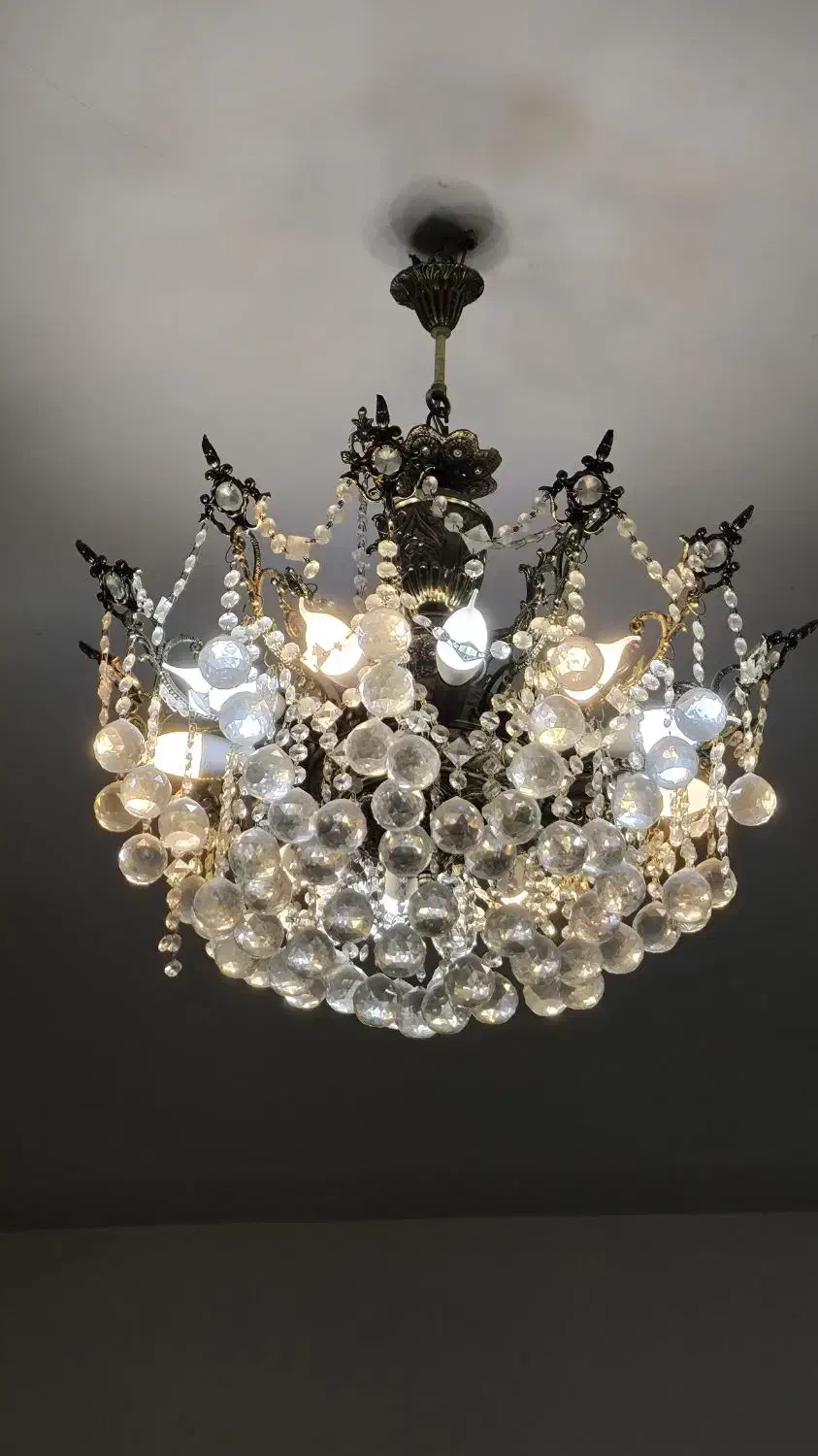 لوستر ۱۲شاخه کریستالی|لوستر و چراغ آویز|کرج, گلشهر|دیوار