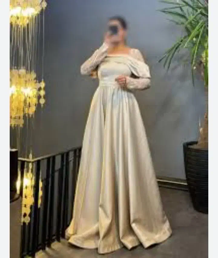 لباس مجلسی ماکسی|لباس|قم, قلعه کامکار|دیوار