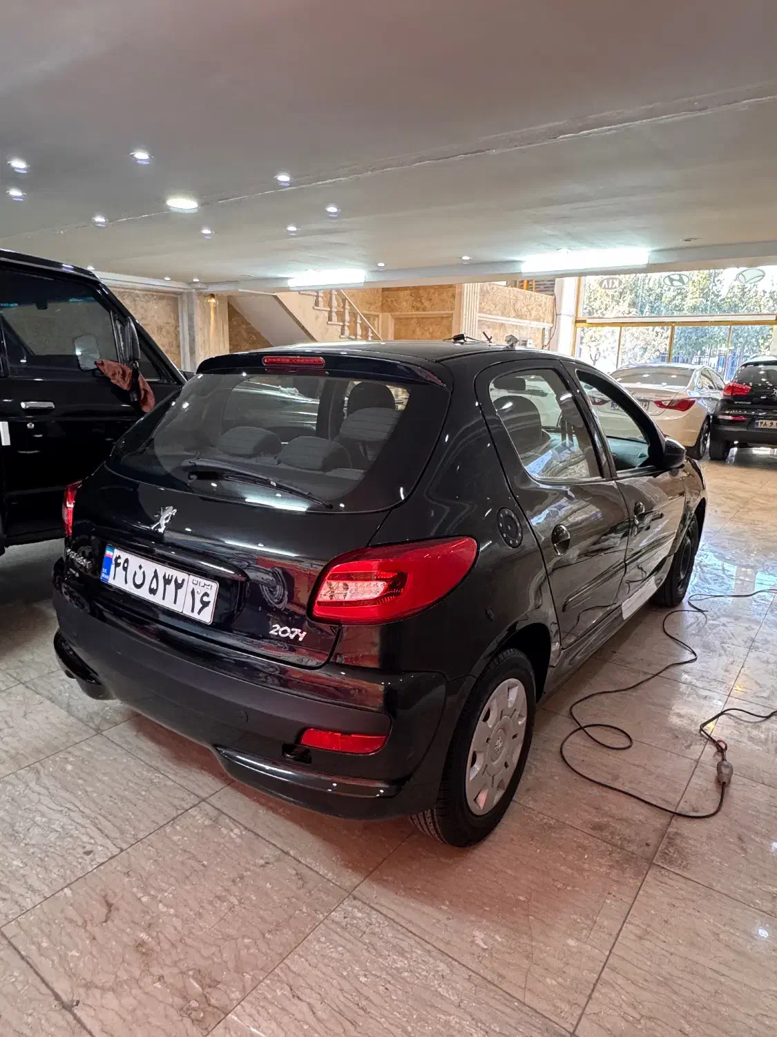 پژو 207 /سقف فلز /مشکی /1401/نقد و اقساط|خودرو سواری و وانت|قم, شهرک سازمان آب|دیوار